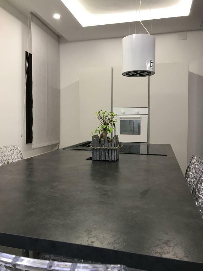 Venetian Aesthetic Apartment Mestre Bagian luar foto